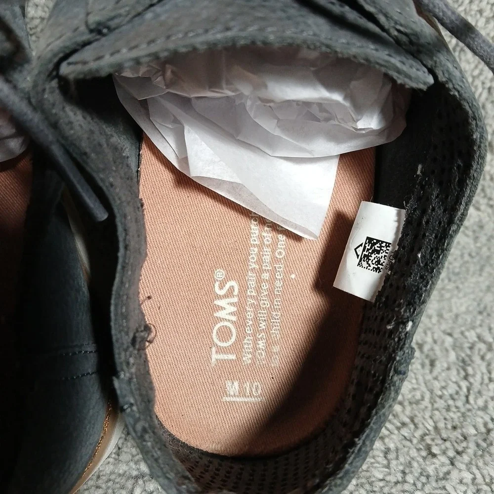 TOMS Men's Size 10 Preston Casual Oxford Shoes in‎ Gray Suede